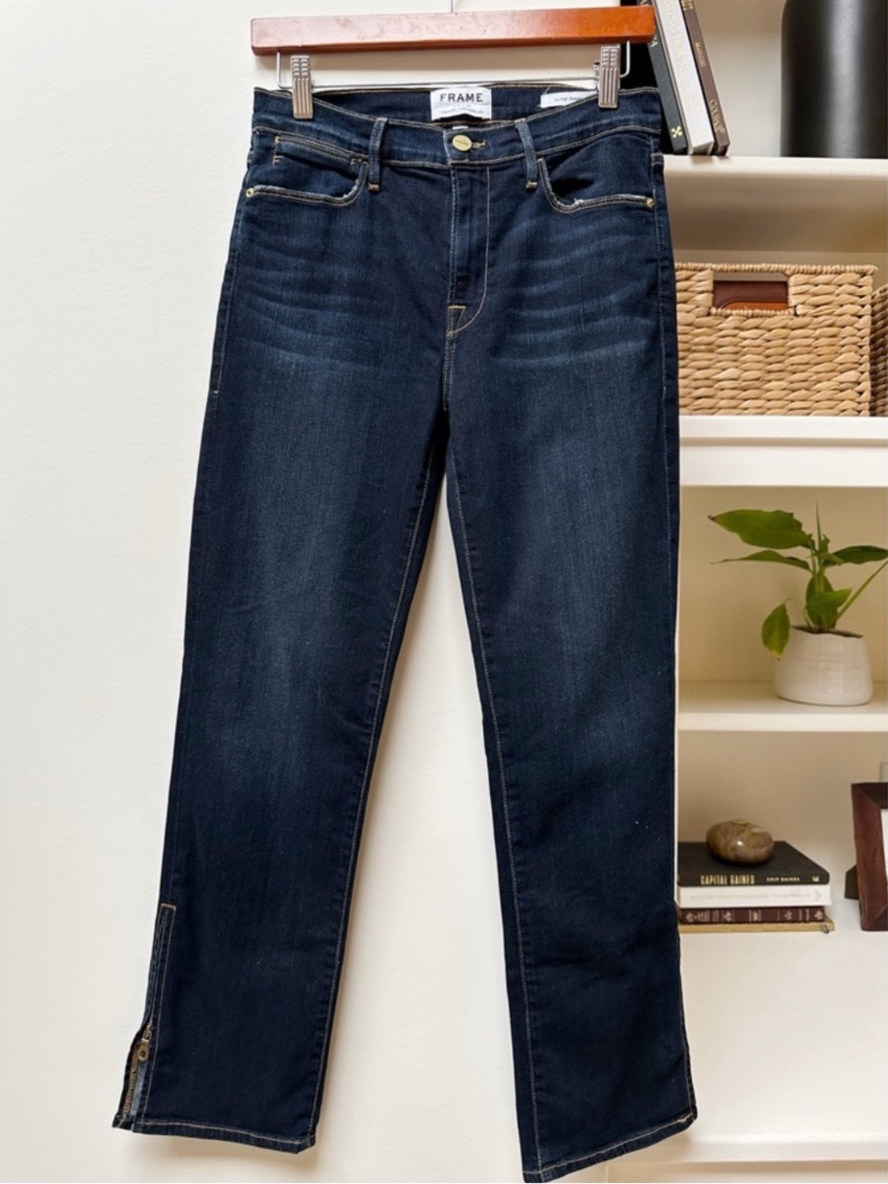 Frame Dark Blue Straight-Leg Jeans 27